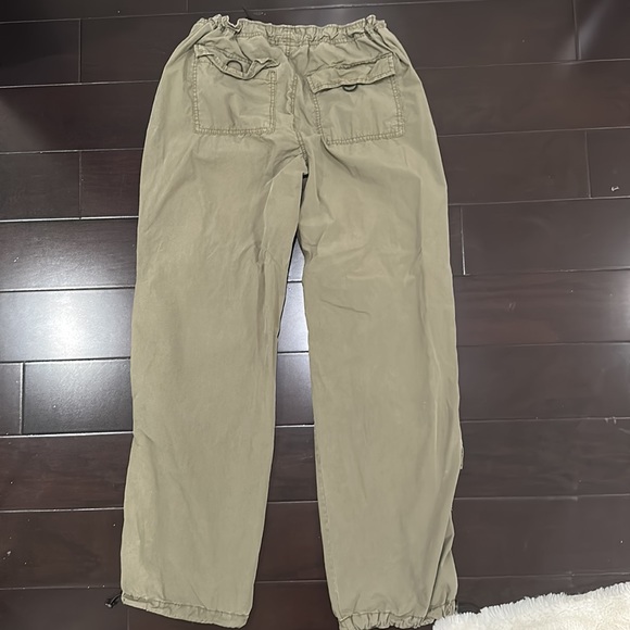 Military green parachute pants!! I got them a while ago but never wore them out. - Picture 3 of 3